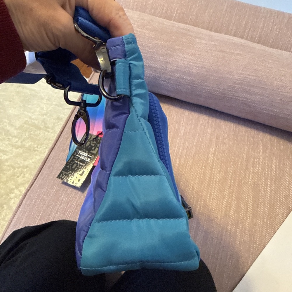 Think Royln Bank Street XL Crossbody w/Pouch Blue Lagoon Ombre Quilted RFID - Picture 10 of 15